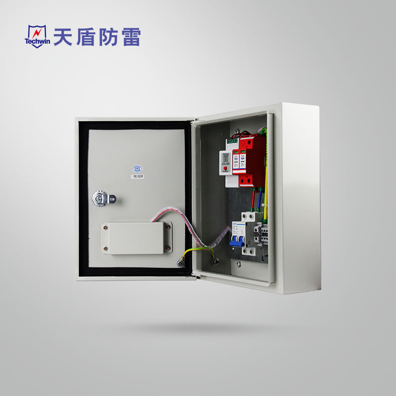 电源防雷箱